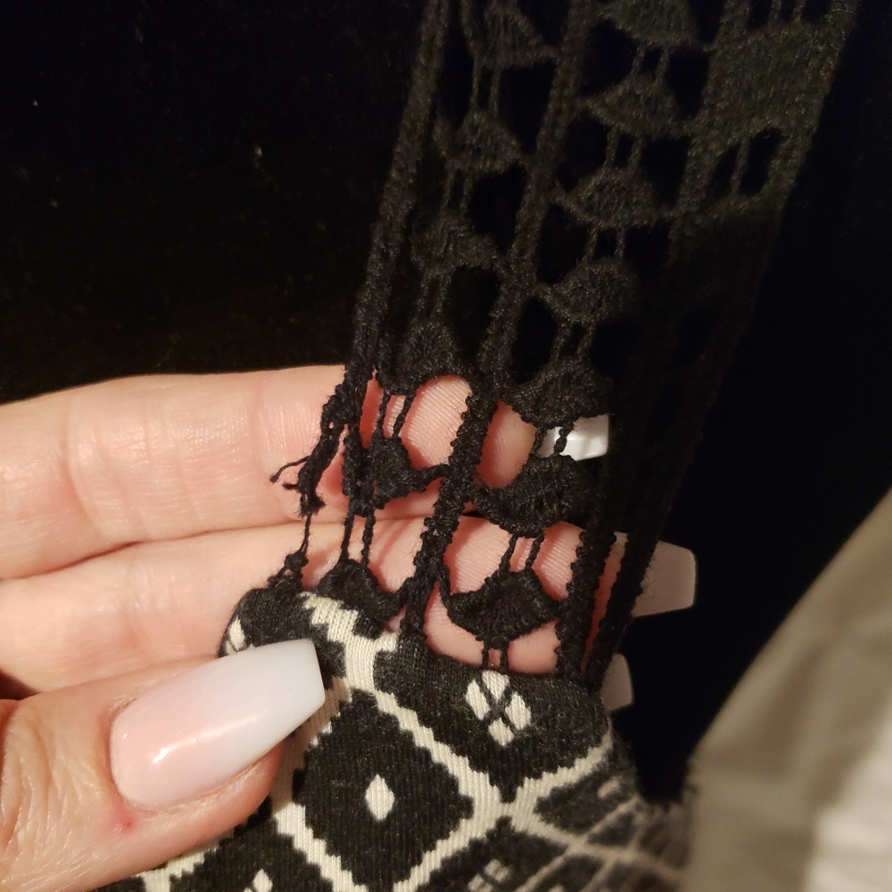 Dress - Picture 8 of 8